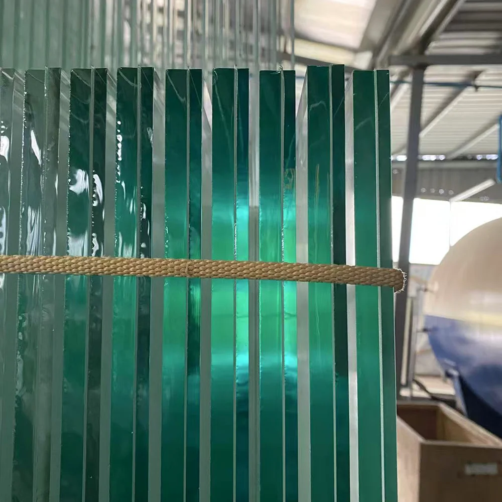 Laminated-Glass-Arislgass-3